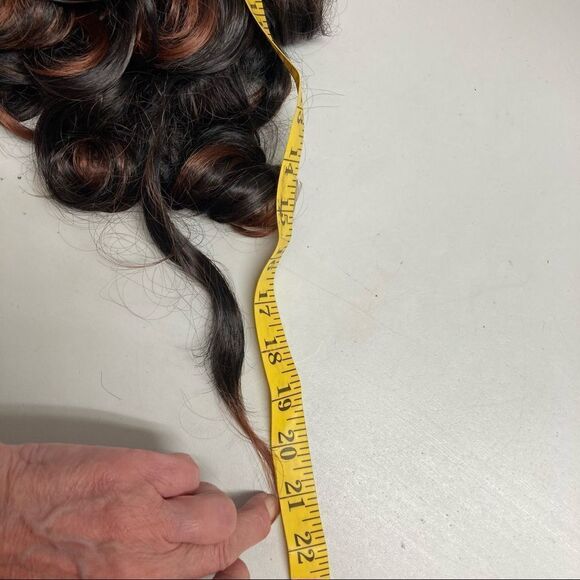 Synthetic Wig Women’s Curls New Without Tags Dark Brown with reddish ends - Picture 11 of 11